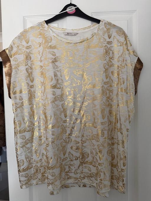 Buy & Sell Waterloo Central London - Photos for Gold butterfly top