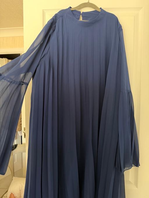 Buy & Sell Crowthorne Bracknell Forest - Photos for Size 16 blue dress swing arms