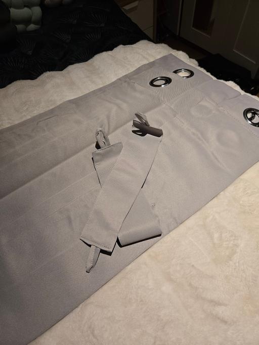 Buy & Sell Upper Holloway North London - Photos for grey curtains