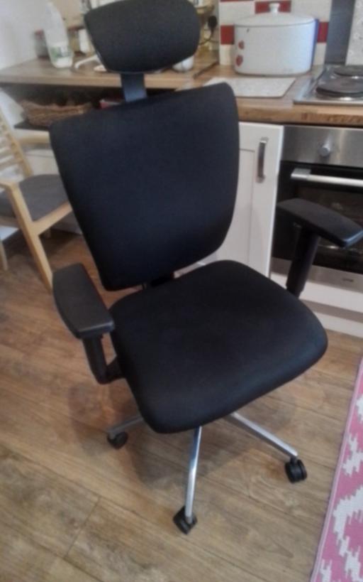 Buy & Sell Swinley Wigan - Photos for NEW ERGOMETRIX CHAIR