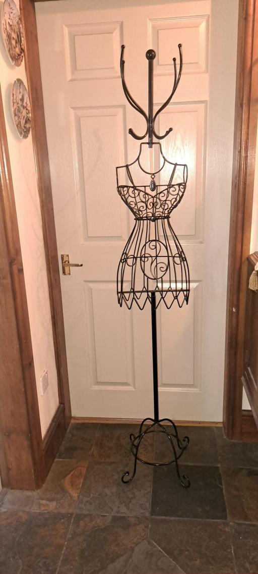 Buy & Sell Lye Dudley - Photos for Mannequin - coat, scarf, shawl etc hanger.