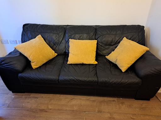 Buy & Sell Barbican Central London - Photos for 3 PCS BLACK LEATHER SOFA
