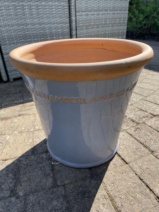 Buy & Sell Becontree Heath East London - Photos for Pale blue garden pot