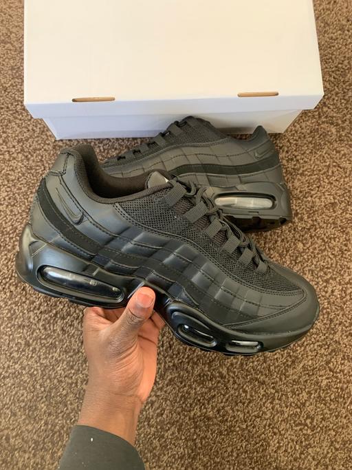Buy & Sell Glenfield Blaby - Photos for Airmax 95s Triple Black– Fresh Pair – Size 9