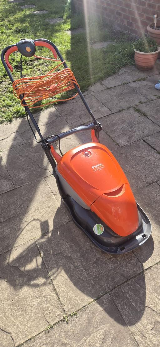 Buy & Sell Droylsden Tameside - Photos for FLYMO Hoover Compact 330 Lawnmower