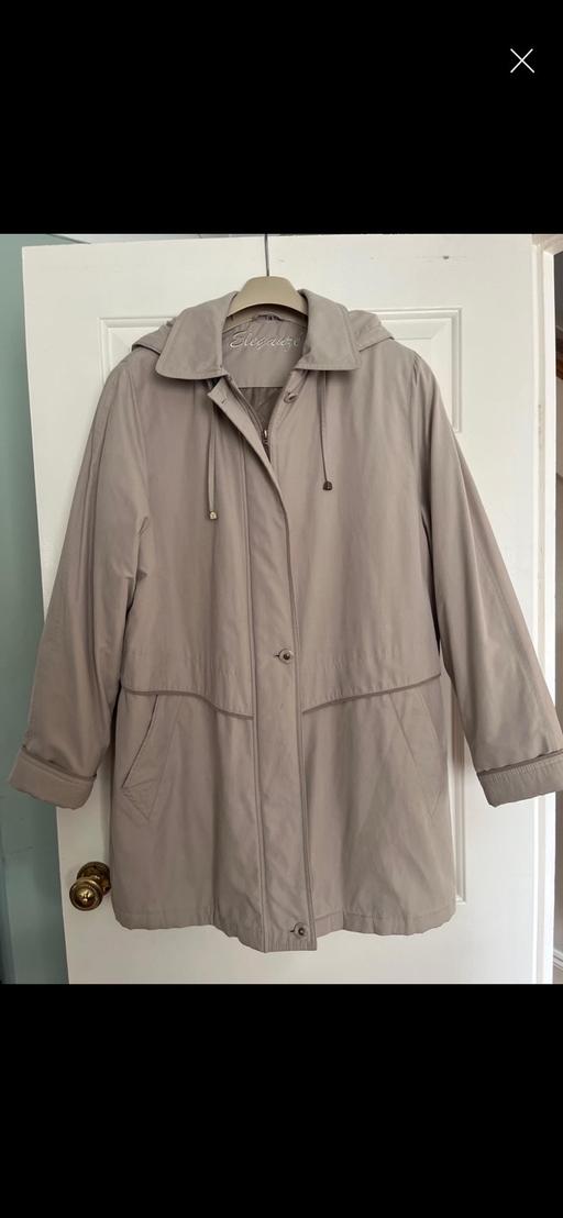 Buy & Sell Eaglescliffe Stockton-on-Tees - Photos for Ladies Padded Mac Size 18