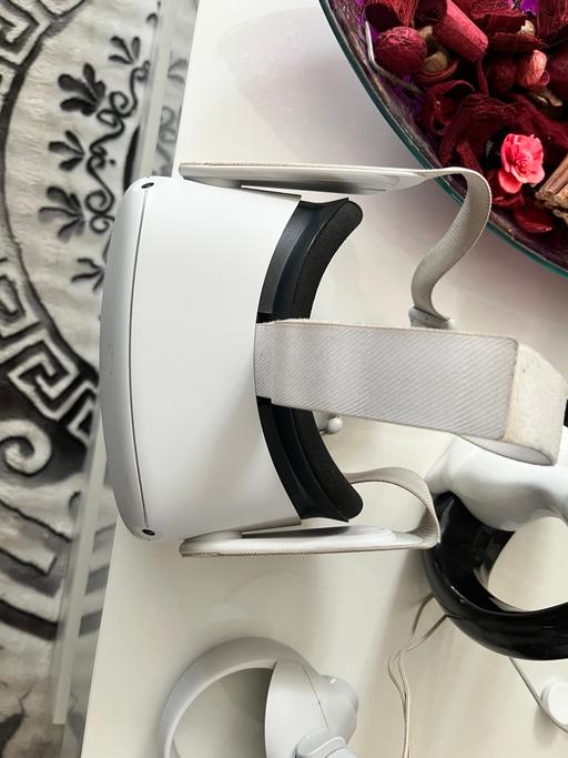 Buy & Sell Walsgrave on Sowe Coventry - Photos for Meta Quest 2 VR HEADSET- 256GB FULLY WORKING