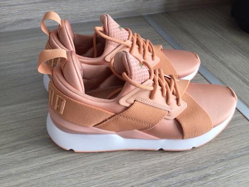 Buy & Sell South Kirkby Wakefield - Photos for Ladies Puma Trainers Size 4 £15