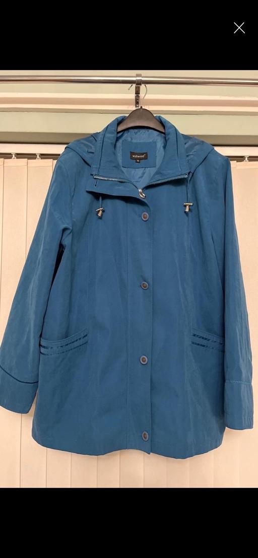 Buy & Sell Eaglescliffe Stockton-on-Tees - Photos for Lightweight Mac Size 20