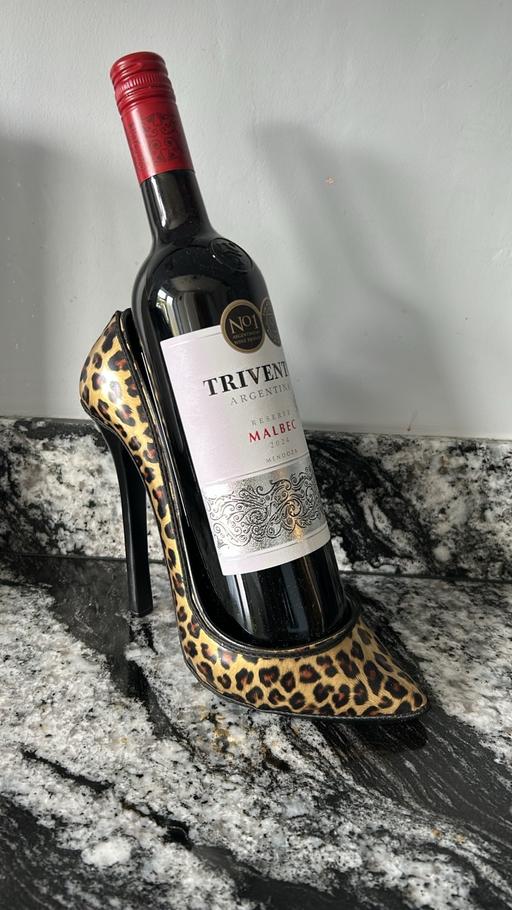 Buy & Sell Dovecot Knowsley - Photos for Bottle holder. Ideal for bars/kitchen. Shoe