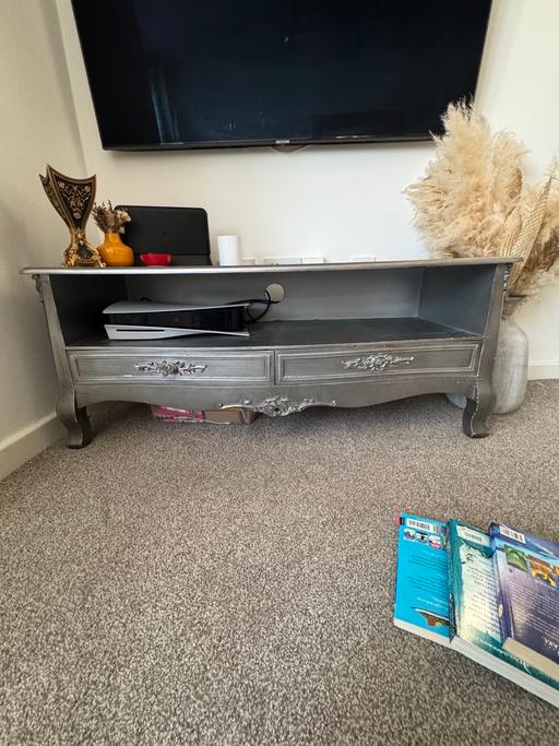 Buy & Sell Old Ford East London - Photos for Silver Antique French Style TV Stand /Cabinet