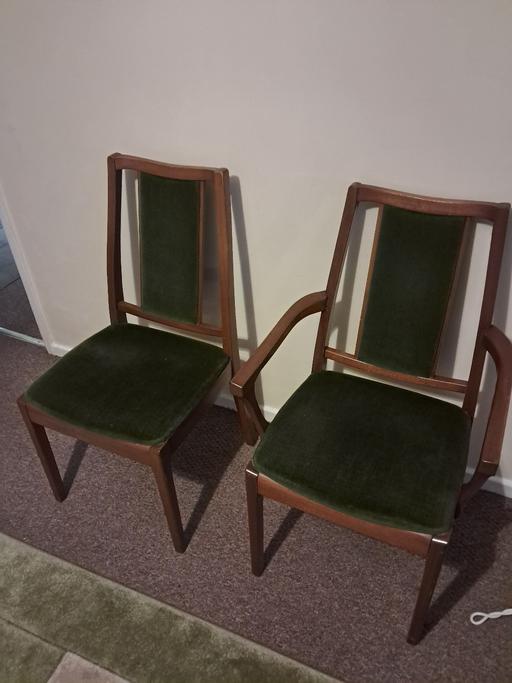 Buy & Sell Astra Business Park Trafford - Photos for 2 dinning chairs