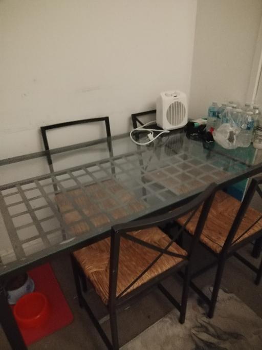 Buy & Sell Bacup Rossendale - Photos for table and chairs