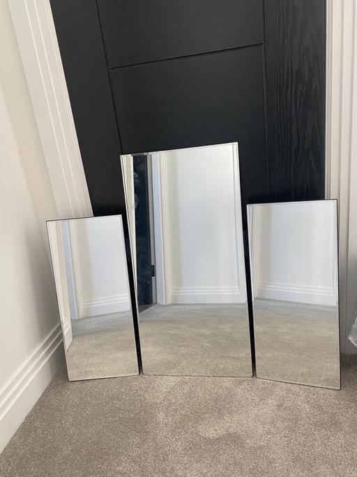 Buy & Sell Watford Town Centre Watford - Photos for Folding dresser mirror