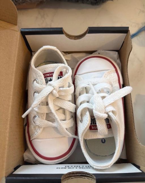Buy & Sell Whitechapel East London - Photos for Baby converses