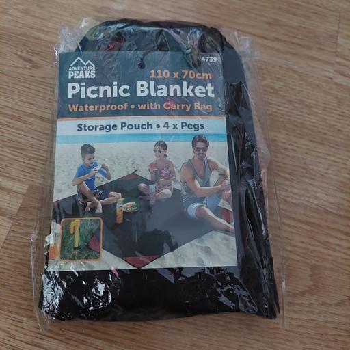 Buy & Sell Ocker Hill Sandwell - Photos for picnic blanket new x 1
