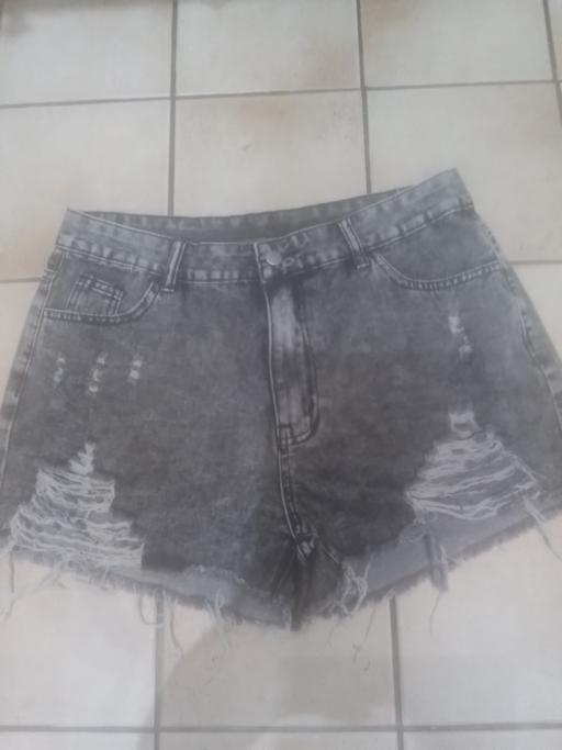 Buy & Sell Aldridge Walsall - Photos for BRAND NEW SHEIN DENIM EFFECT SHORTS