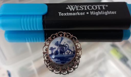 Buy & Sell Thatto Heath Saint Helens - Photos for Vintage solid silver Delft pottery brooch