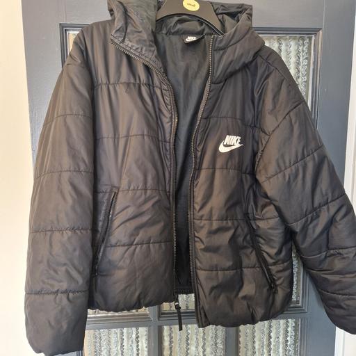 Buy & Sell High Green Sheffield - Photos for womens nike jacket size medium