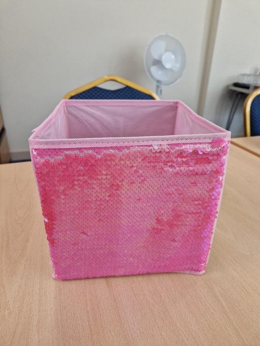 Buy & Sell Grassmoor North East Derbyshire - Photos for pink storage box