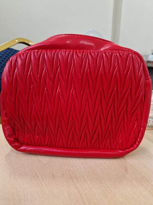 Buy & Sell Grassmoor North East Derbyshire - Photos for red handbag