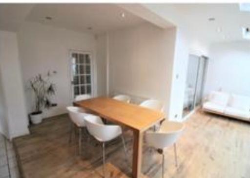 Buy & Sell Hall Green Birmingham - Photos for 6 dining table chairs 