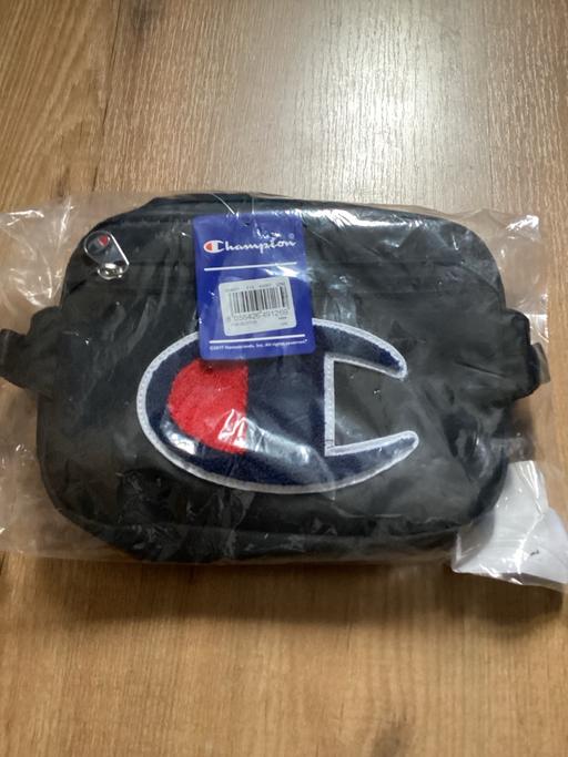 Buy & Sell Cheshunt Broxbourne - Photos for Champion Rochester belt bag new