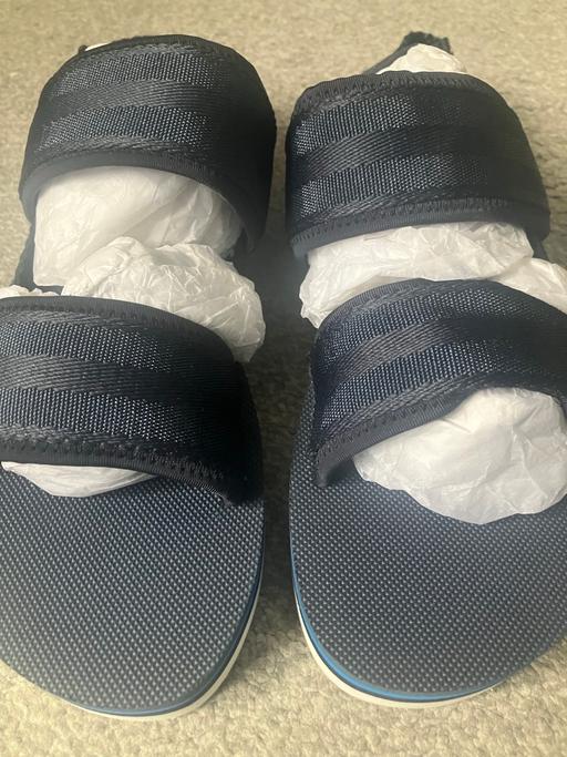 Buy & Sell Cheshunt Broxbourne - Photos for Hunter Mens Sandals Size 7 new