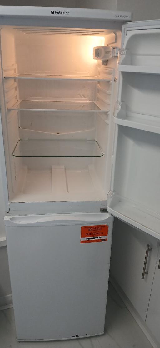 Buy & Sell Sands End South West London - Photos for hotpoint fridgefreezer