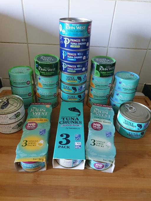 Buy & Sell Sydenham Hill South East London - Photos for 35 tins tuna