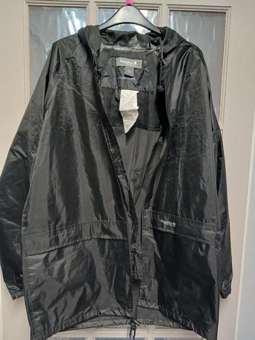 Buy & Sell Oxley Wolverhampton - Photos for REGATTA RAIN COAT