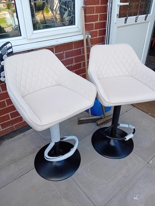 Buy & Sell Tipton Sandwell - Photos for 2 new bar stools