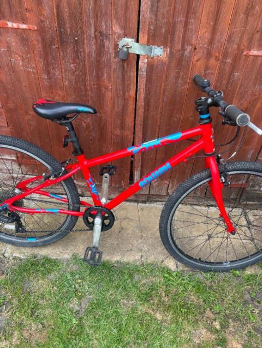 Buy & Sell Wealdstone Harrow - Photos for Squish 26 Red - 13'' Frame Age use 9+