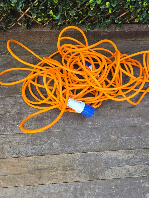 Vehicles Amington Tamworth - Photos for 25 metre Electric hook up lead