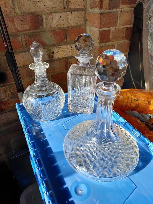 Buy & Sell Shirley South East London - Photos for GLASS DECANTERS x 3.