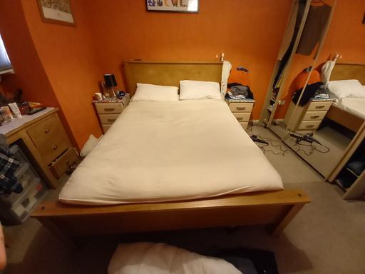 Buy & Sell Kidderminster Wyre Forest - Photos for solid oak king size bed