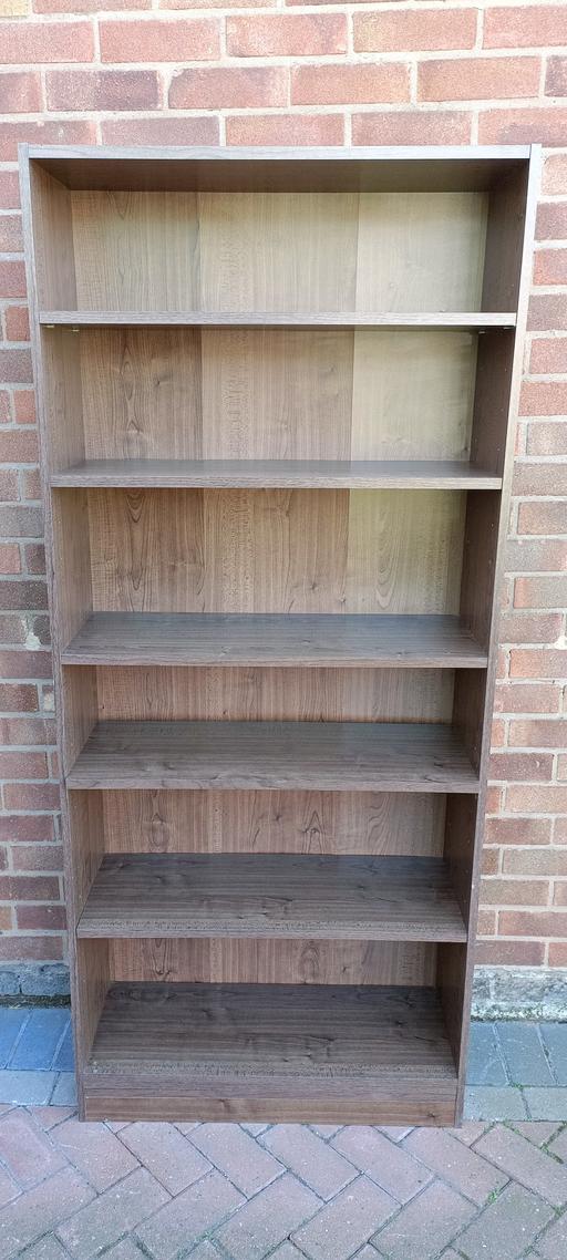 Buy & Sell Cheslyn Hay South Staffordshire - Photos for 2 x Oak Effect Tall Freestanding Bookcases