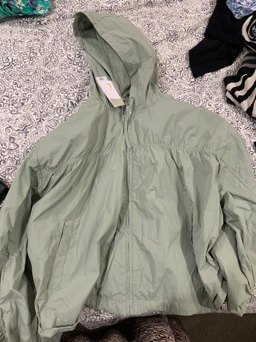 Buy & Sell Seven Kings East London - Photos for Womens rain jacket
