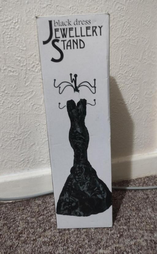Buy & Sell Grafton Street Industrial Estate West Northamptonshire - Photos for Black dress jewellery stand
