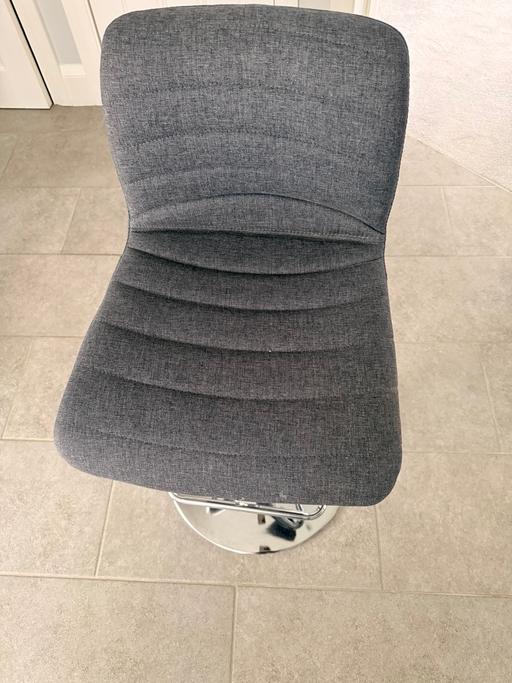 Buy & Sell Harrow Town Centre Harrow - Photos for 2 bar stools