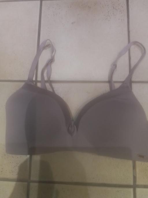 Buy & Sell Streetly Walsall - Photos for SLIGHTY PADDED BRA
