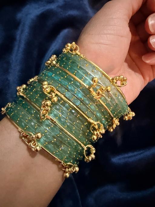 Buy & Sell Palmers Green North London - Photos for Kashmiri gungroo bangles with glass bangles
