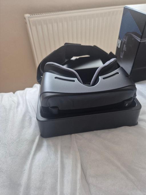 Buy & Sell Greasbrough Rotherham - Photos for Samsung Gear VR with Controller – Black,