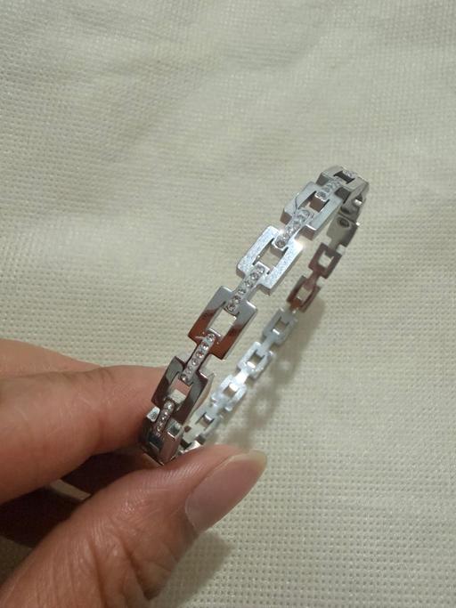 Buy & Sell Palmers Green North London - Photos for Silver plated stainless steel bangle bracelet