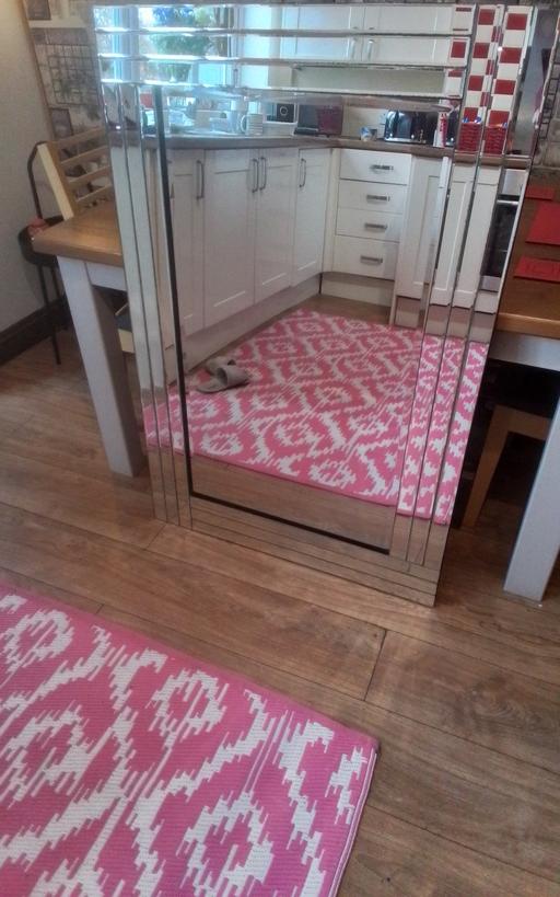 Buy & Sell Swinley Wigan - Photos for VERY LARGE MIRROR