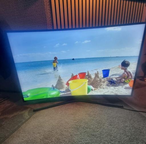 Buy & Sell Balsall Heath Birmingham - Photos for SAMSUNG 48 INCH CURVE SMART TV