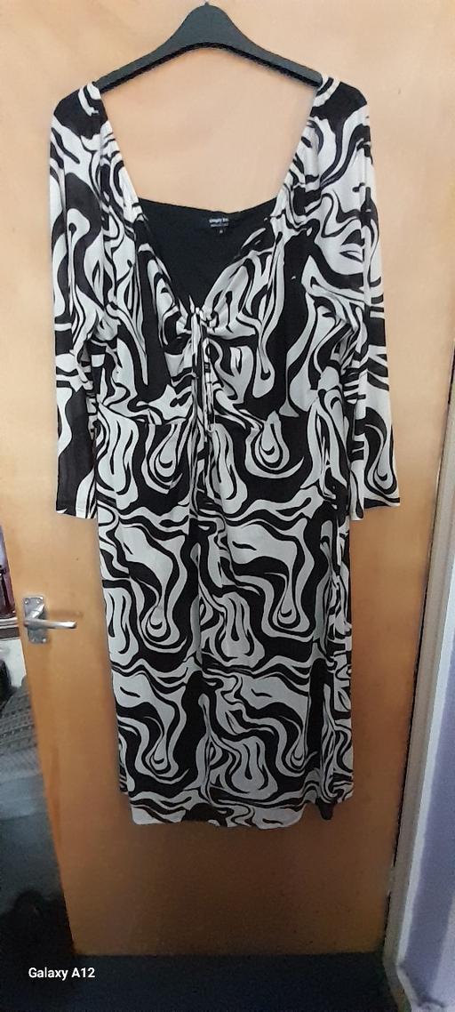 Buy & Sell Walkerville Newcastle upon Tyne - Photos for Simplybe dress