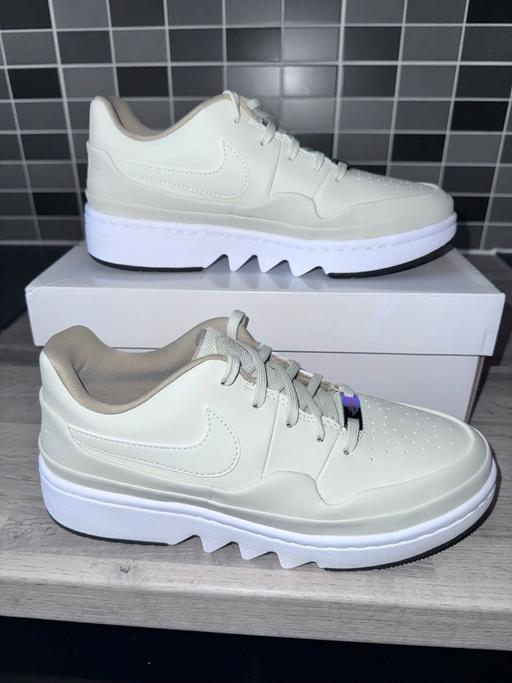 Buy & Sell Heworth York - Photos for Women’s AJ1 Jester XX Low Laced