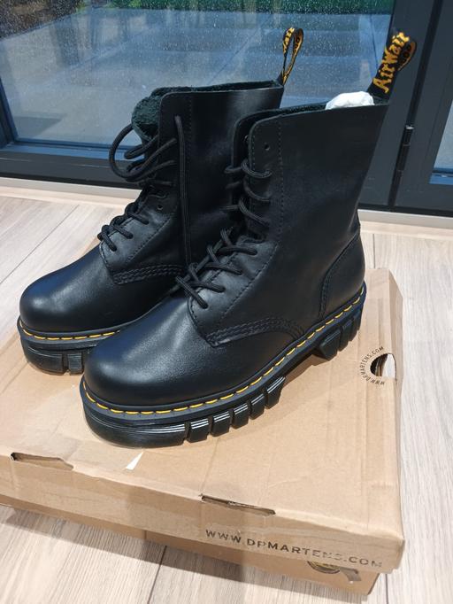 Buy & Sell Kentish Town Camden - Photos for women's Dr martens boots