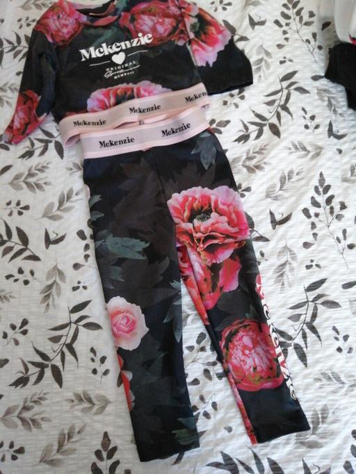 Buy & Sell Wednesfield Wolverhampton - Photos for 9/12 mths Girls set